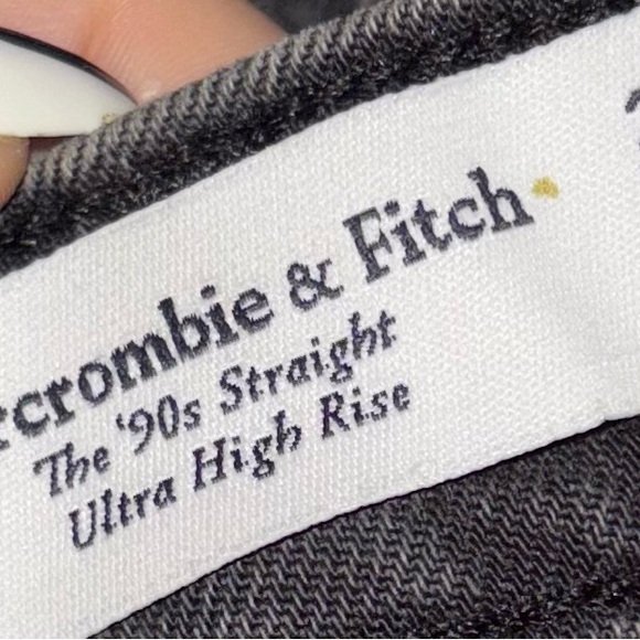 Classic Black Women's Jeans - Picture 8 of 8